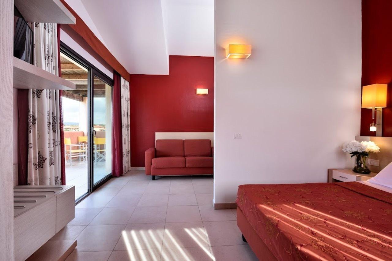 Hotel Club Baja Bianca San Teodoro  Exterior foto