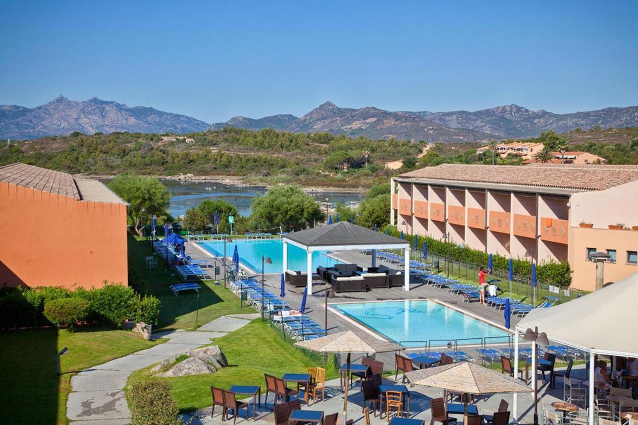 Hotel Club Baja Bianca San Teodoro  Exterior foto